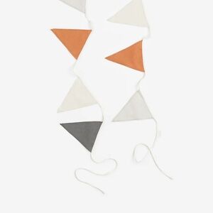 H&M home nursery garland